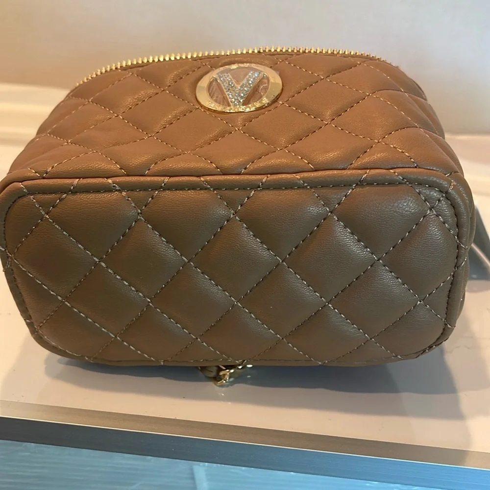 NWT $330 Valentino Orlandi Taupe Quilted Bag Vegan Leather 2 ways to carry style - Picture 13 of 17